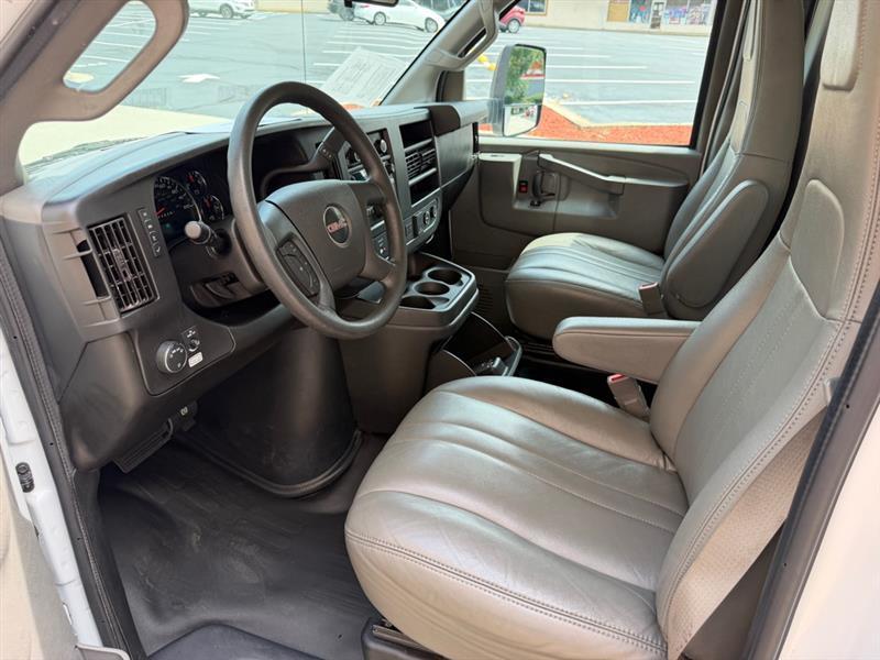 GMC Savana  2021