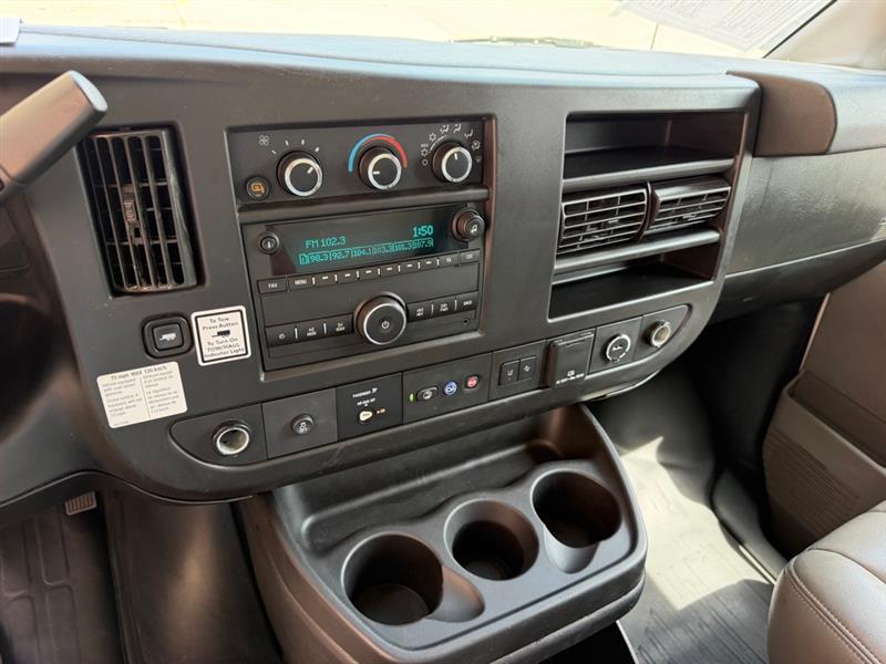 GMC Savana  2021