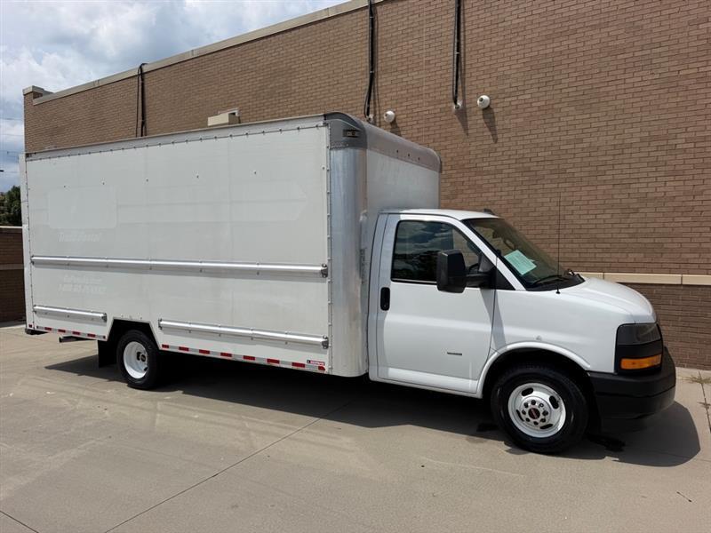 GMC Savana  2021