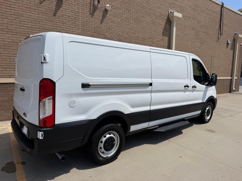 Ford Transit  2021