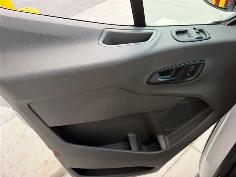 Ford Transit  2021