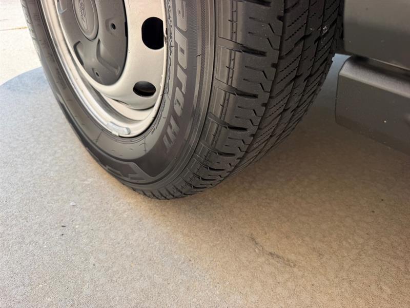Ford Transit photo 24