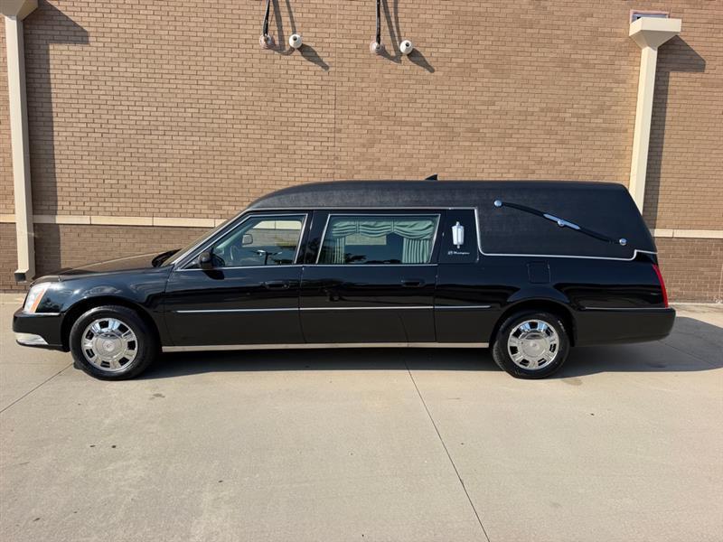 Cadillac DTS  2011