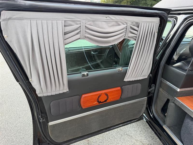 Cadillac DTS  2011