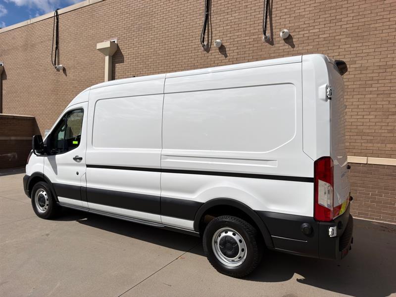 Ford Transit  2021