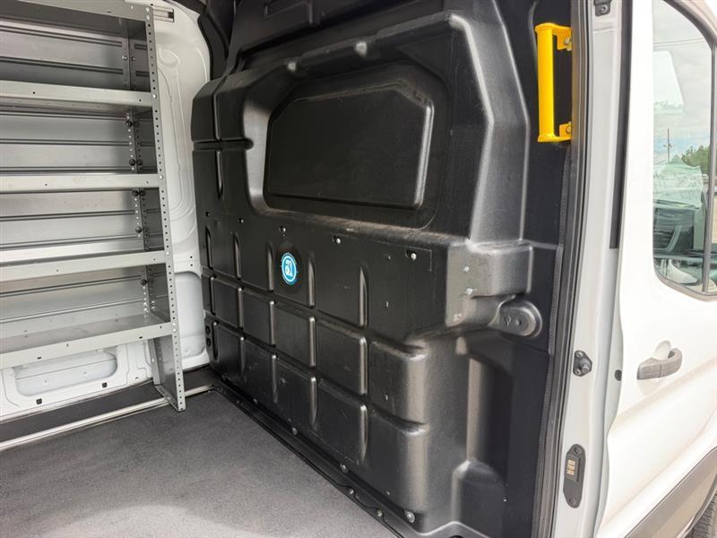 Ford Transit  2021