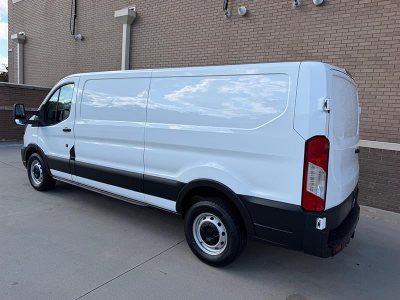 Ford Transit  2021