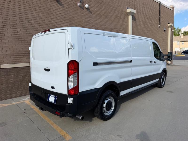 Ford Transit  2021