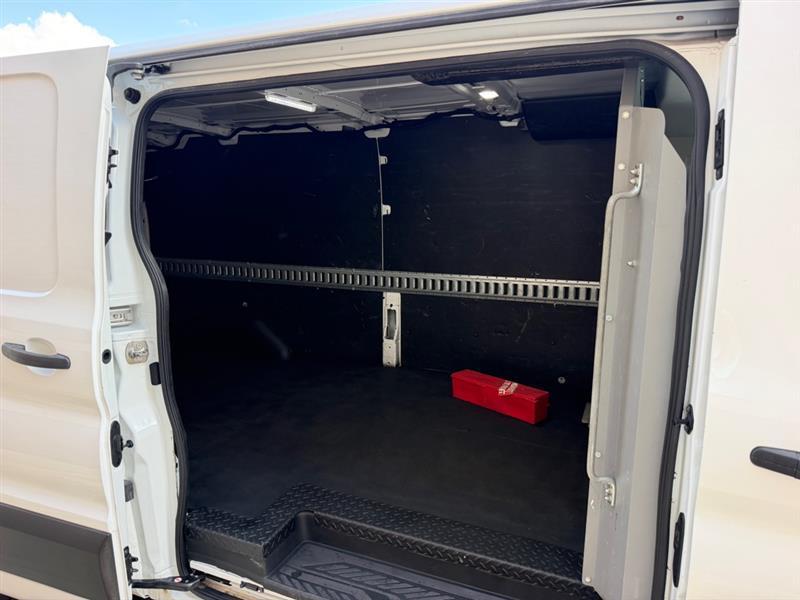 Ford Transit  2021