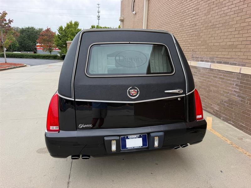 Cadillac DTS  2011