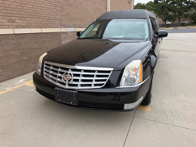 Cadillac DTS  2011