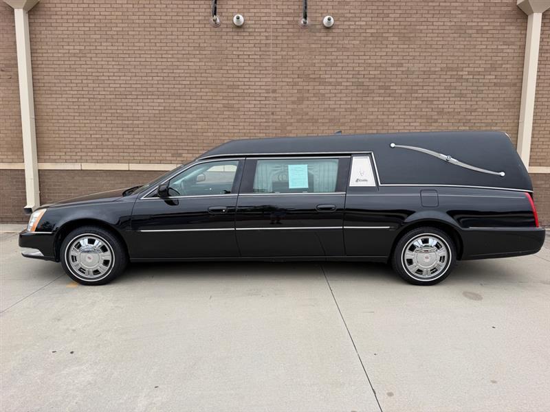 Cadillac DTS  2011