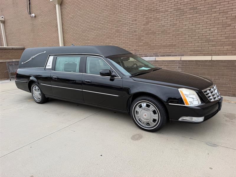 Cadillac DTS  2011