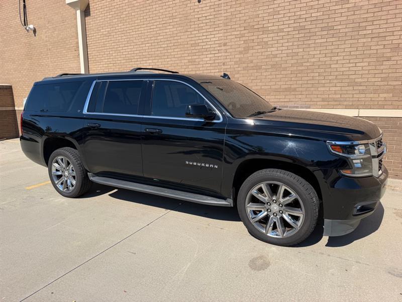 Chevrolet Suburban  2018