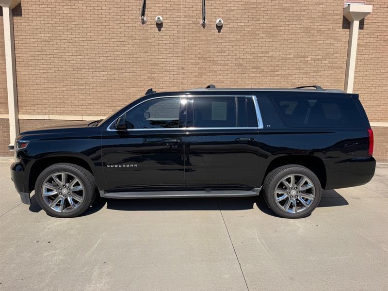 Chevrolet Suburban  2018