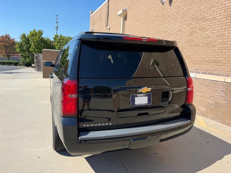 Chevrolet Suburban  2018