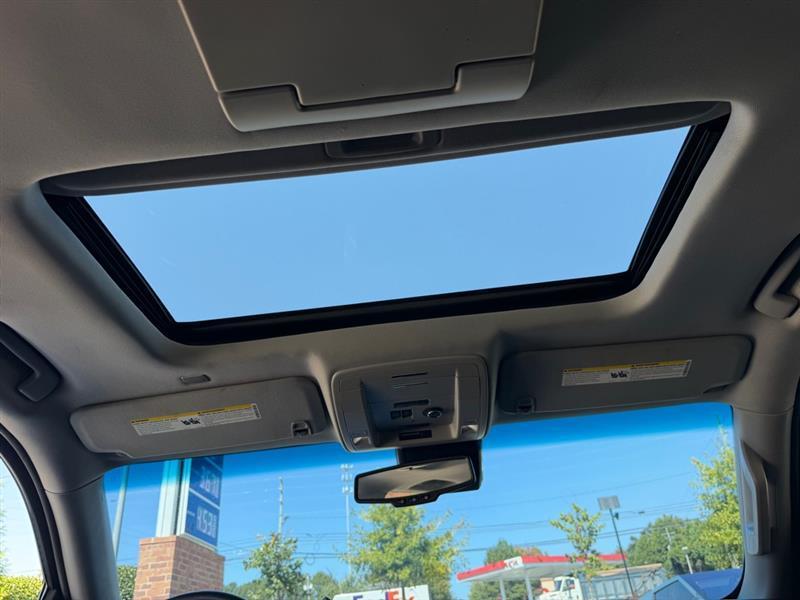Chevrolet Suburban  2018