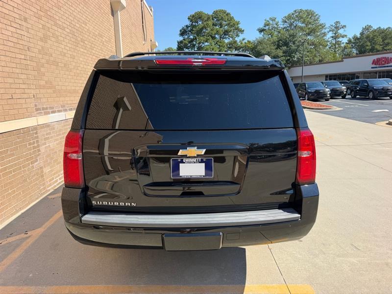 Chevrolet Suburban  2018