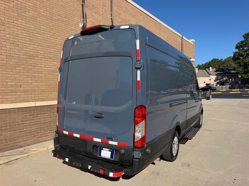 Ford Transit  2022