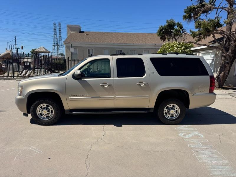 Chevrolet Suburban LT 2500 2WD 2007