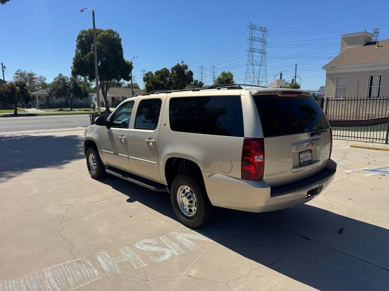 Chevrolet Suburban LT 2500 2WD 2007