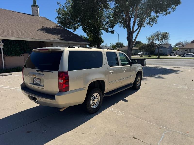 Chevrolet Suburban LT 2500 2WD 2007