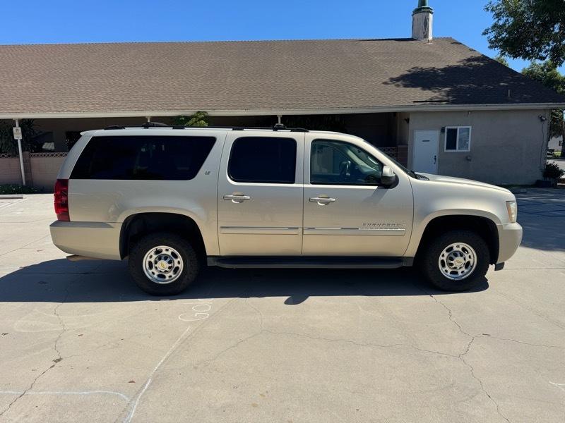 Chevrolet Suburban LT 2500 2WD 2007