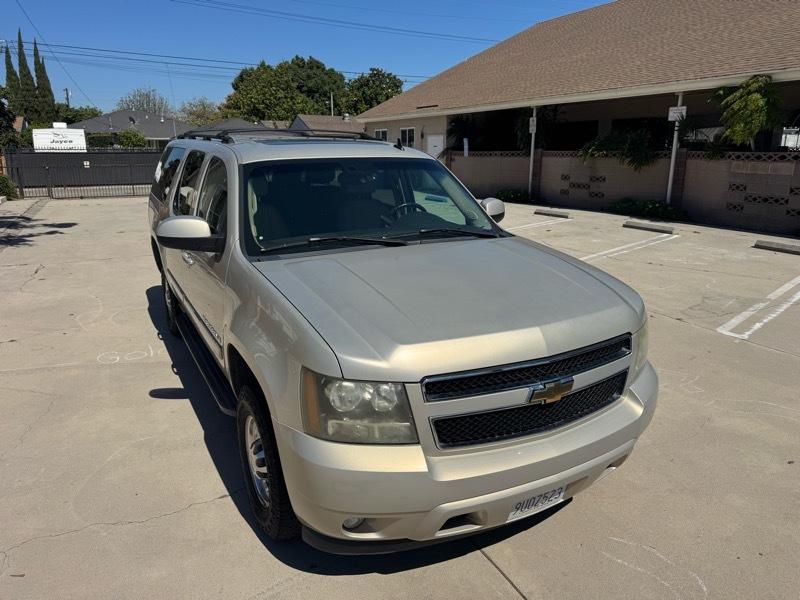 Chevrolet Suburban LT 2500 2WD 2007