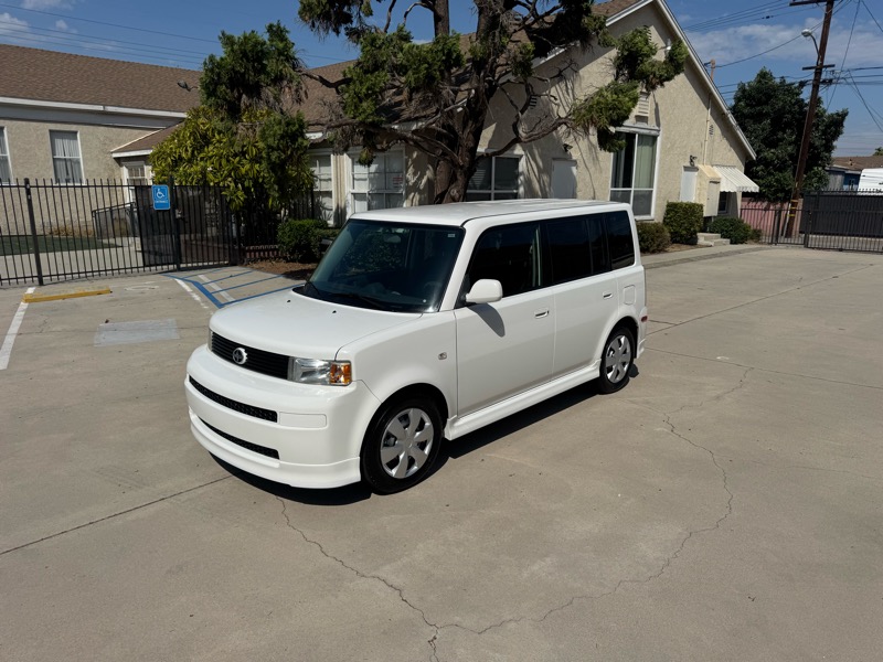 Scion xB Wagon 2005