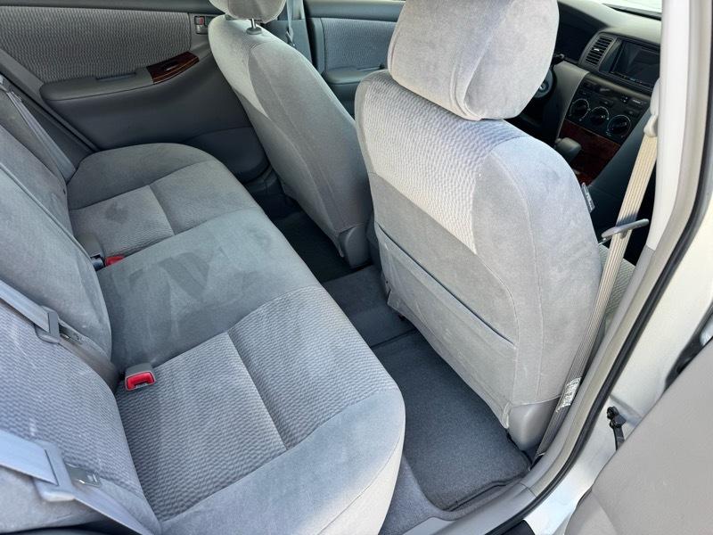 Toyota Corolla LE 4D Sedan 2006
