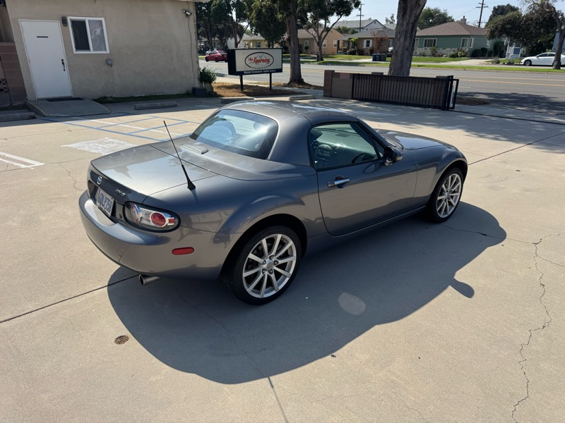 Mazda MX-5 Miata Touring Power Retractable Hardtop 2008