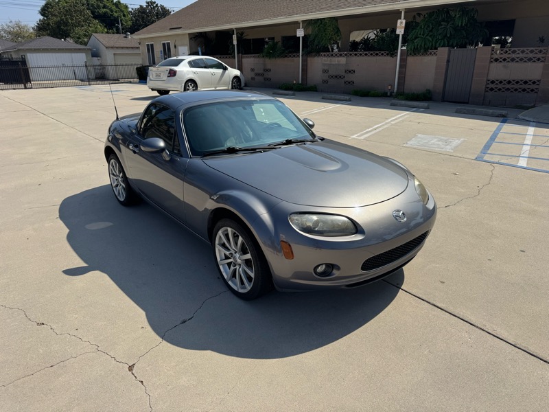 Mazda MX-5 Miata Touring Power Retractable Hardtop 2008