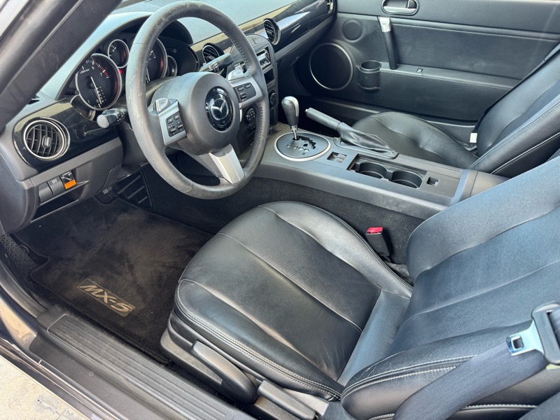 Mazda MX-5 Miata Touring Power Retractable Hardtop 2008