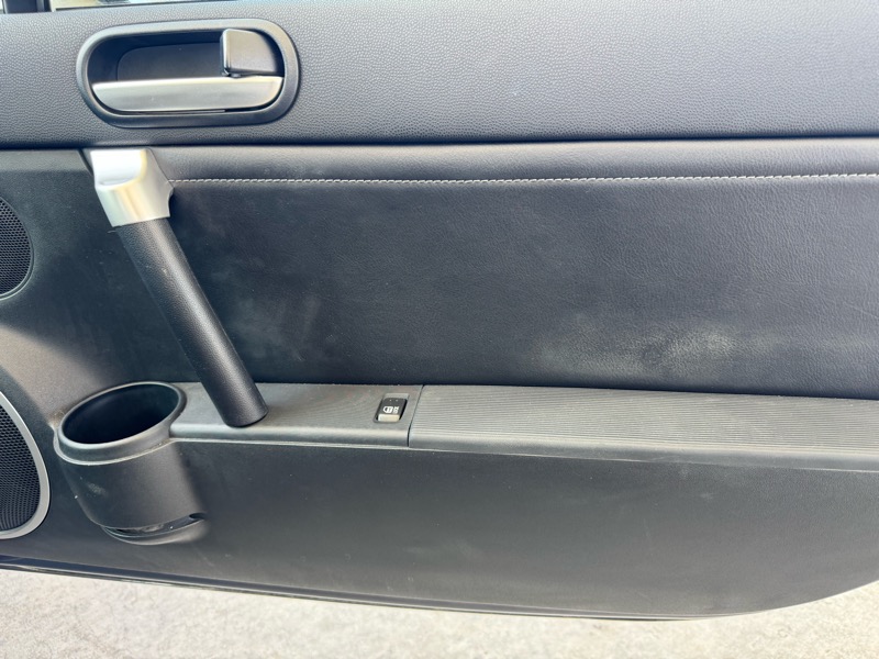 Mazda MX-5 Miata Touring Power Retractable Hardtop 2008