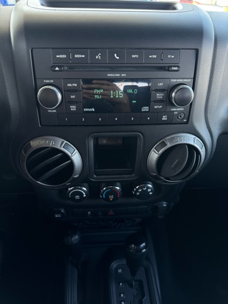 Jeep Wrangler Sport 4WD 2011 Jeep Wrangler Sport 4WD 2011