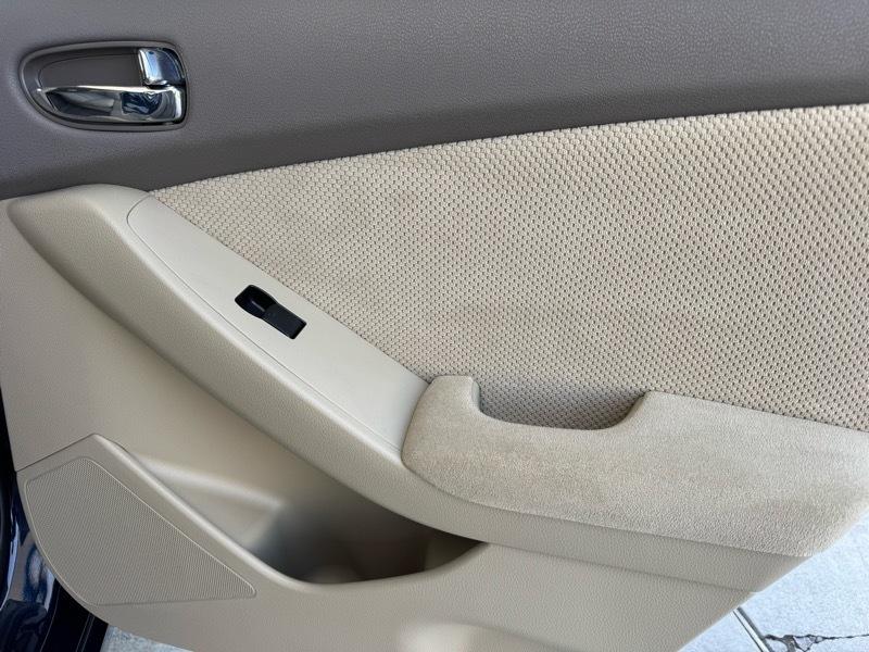 Nissan Altima 4dr Sdn 2.5 S Auto 2007