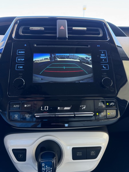 Toyota Prius Two 2016