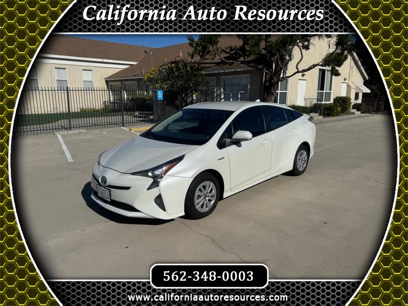 Toyota Prius Two 2016