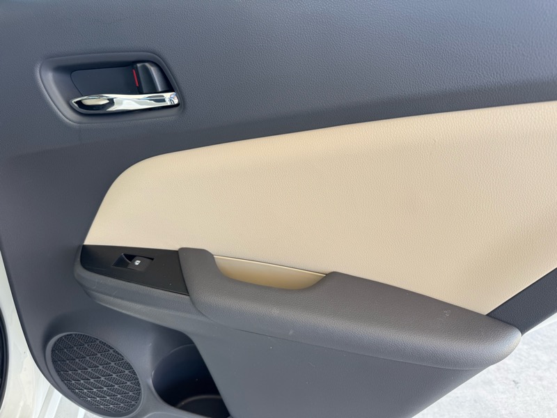 Toyota Prius Two 2016