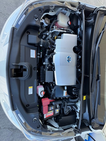 Toyota Prius Two 2016