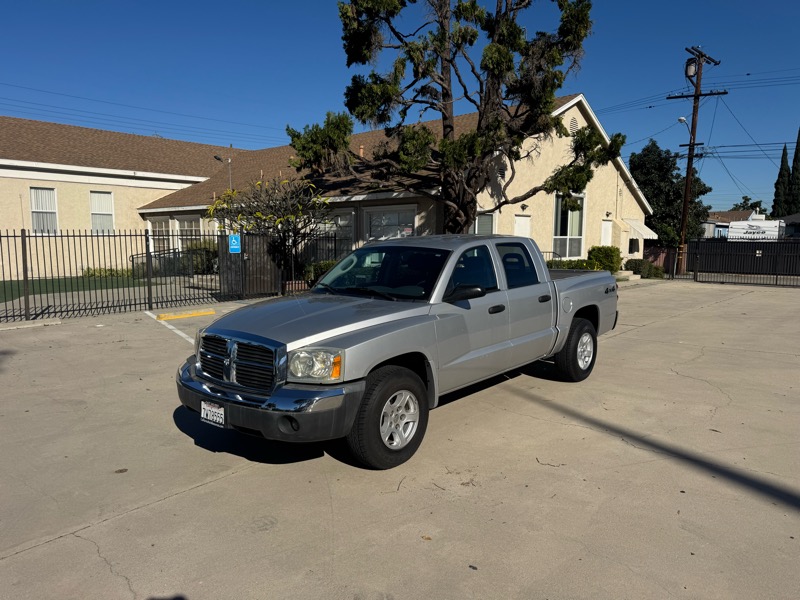 Dodge Dakota SLT Quad Cab 4WD 2005