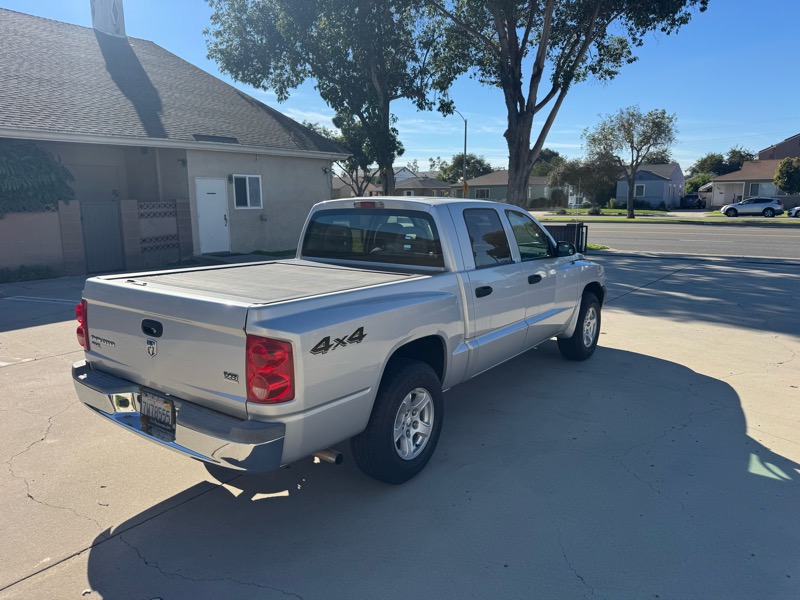 Dodge Dakota SLT Quad Cab 4WD 2005