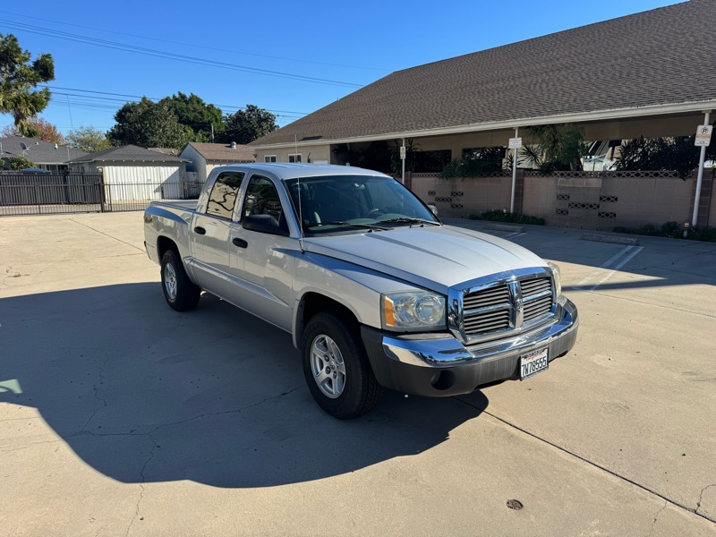 Dodge Dakota SLT Quad Cab 4WD 2005