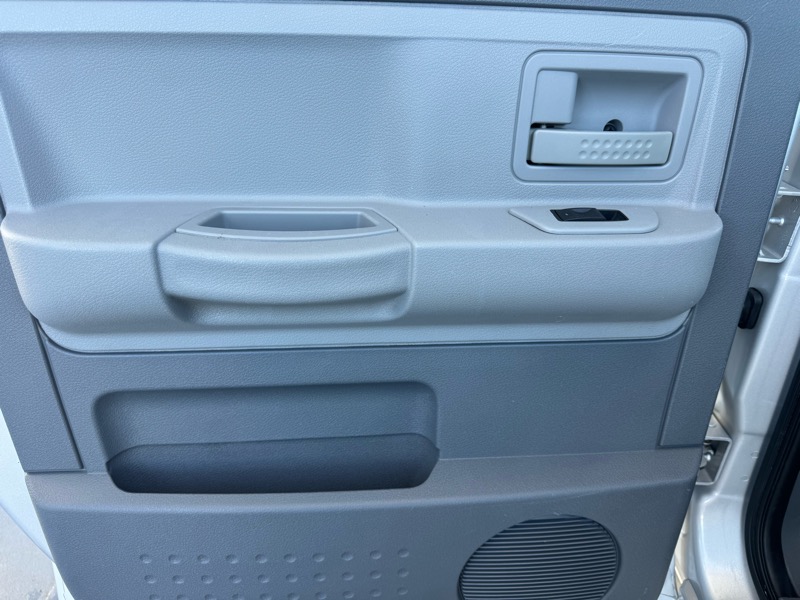 Dodge Dakota SLT Quad Cab 4WD 2005