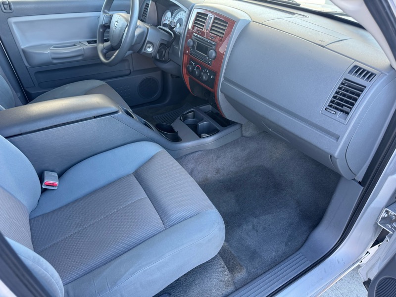 Dodge Dakota SLT Quad Cab 4WD 2005