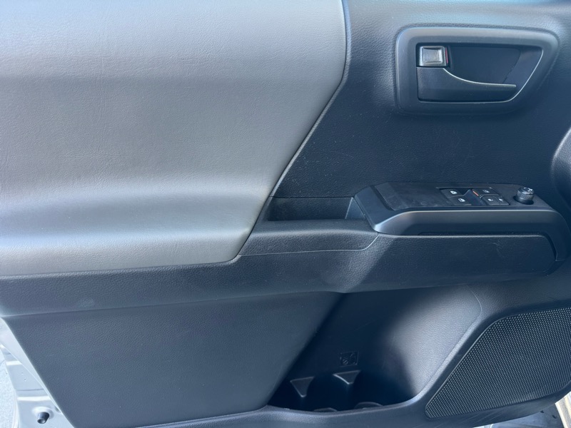 Toyota Tacoma SR5 Access Cab I4 6AT 2WD 2019