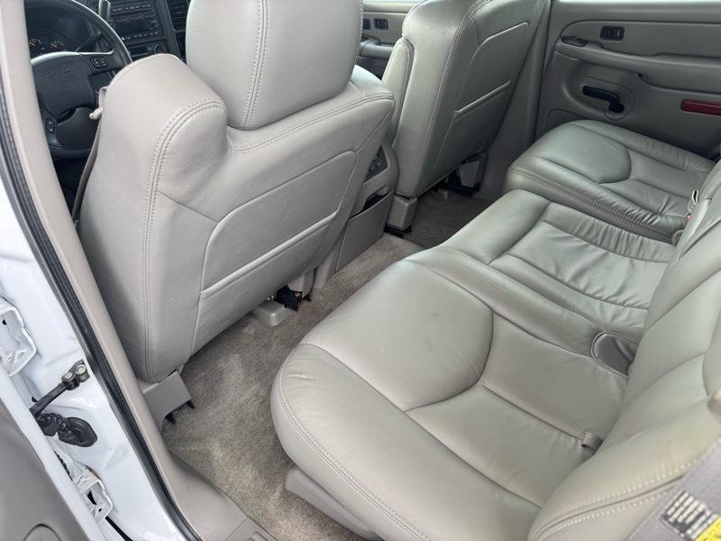 Chevrolet Tahoe 2WD 2004