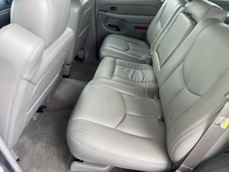 Chevrolet Tahoe 2WD 2004