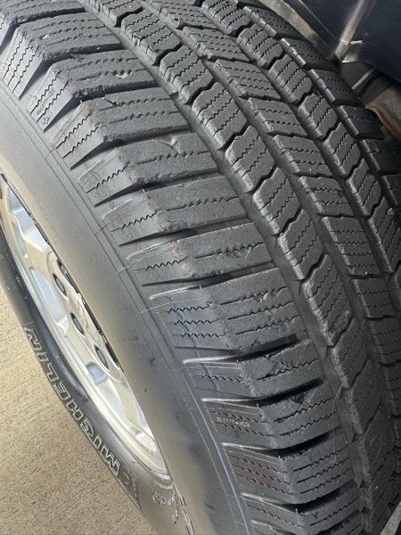 Chevrolet Tahoe 2WD 2004