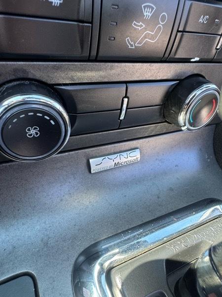 Ford Mustang V6 Convertible 2013